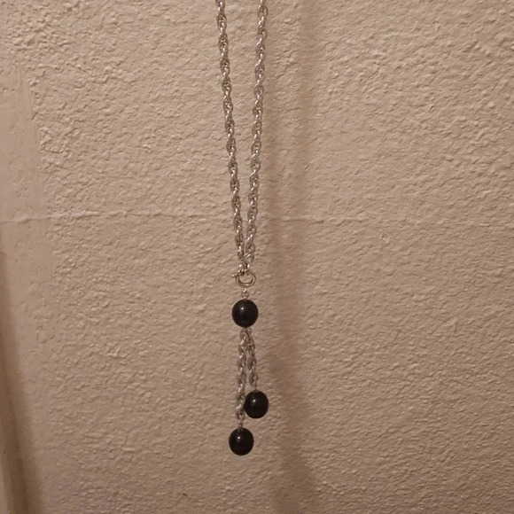 Fashion Jewelry Jewelry - Vintage Lariat  Drop Y Necklace Silver Tone Lariat Necklace with Drop Blk Beads